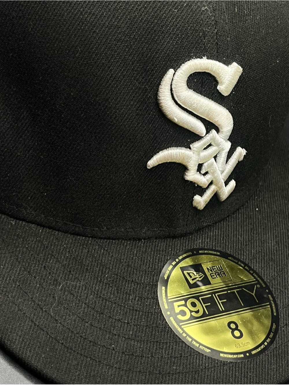 New Era Black & White Chicago White Sox 59FIFTY Fitted Cap